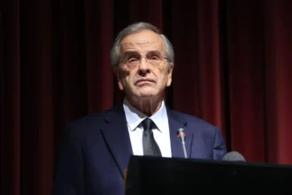 Σαμαράς στη Βουλή: Η κυβέρνηση Μητσοτάκη έχει γίνει συνώνυμη της διαφθοράς