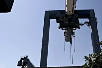 Σε πλήρη εξέλιξη οι ναυπηγήσεις νέων ρυμουλκών στα ναυπηγεία Ελευσίνας