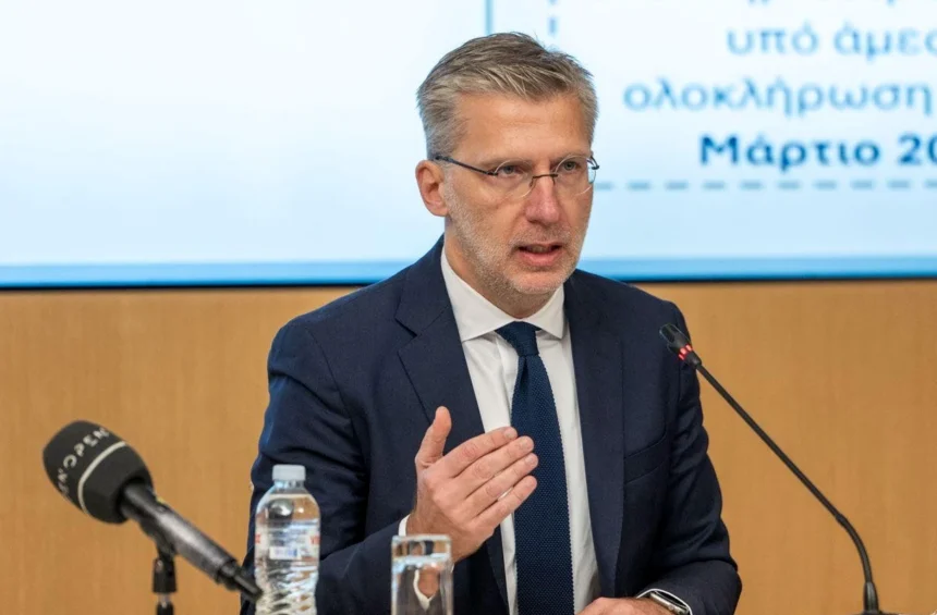 Σκέρτσος: Επιτελικό κράτος είναι το συνεργατικό κράτος που δουλεύει σαν μια ομάδα και δεν δουλεύει σε φέουδα ή σε τιμάρια, όπου ο κάθε υπουργός κάνει ό,τι του κατέβει στο κεφάλι