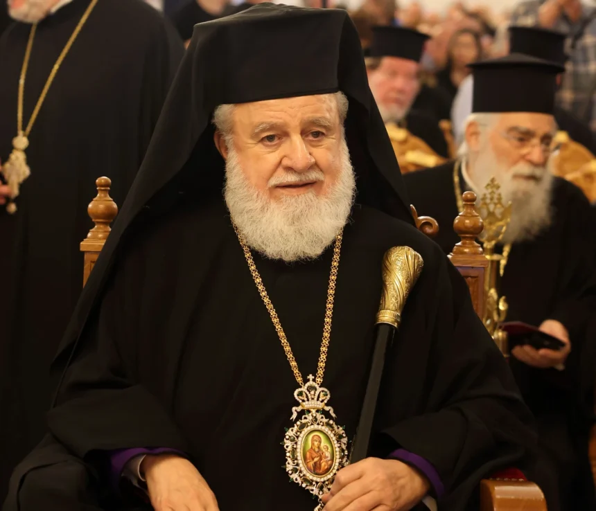 Το Χρυσό Παράσημο του Αποστόλου Βαρνάβα στον Μητροπολίτη Κύκκου και Τηλλυρίας κ.κ. Νικηφόρο