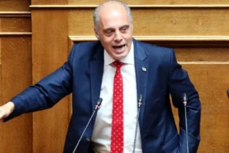 Βελόπουλος: Η κυβέρνηση βρίσκεται σε πλήρη αποσύνθεση και αποδρομή – Προσπάθεια διάχυσης ευθυνών από τον πρωθυπουργό