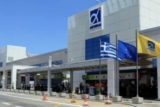 25 χρόνια Διεθνής Αερολιμένας Αθηνών: Οι 7 μεγάλες κρίσεις που άντεξε και οι εξαιρετικές επιδόσεις του 2025