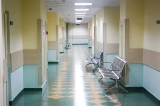 Αμερικανίδα ψηφιακή νομάς αποθεώνει το σύστημα περίθαλψης στην Ελλάδα: Το βίντεο που ανέβασε ο Γεωργιάδης
