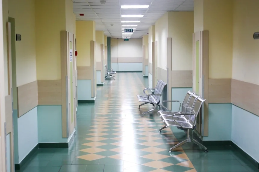 Αμερικανίδα ψηφιακή νομάς αποθεώνει το σύστημα περίθαλψης στην Ελλάδα: Το βίντεο που ανέβασε ο Γεωργιάδης