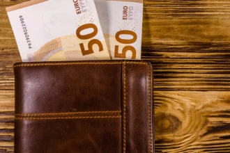 e-ΕΦΚΑ και ΔΥΠΑ: Τα επιδόματα που θα πληρωθούν έως και τις 29 Μαΐου