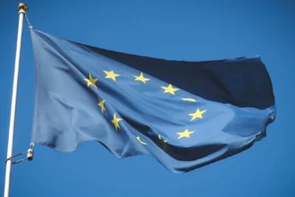 Εξάωρες συνομιλίες ΕΕ – ΗΠΑ για τους δασμούς: Πρόοδος χωρίς συμφωνία, λέει ο Επίτροπος Εμπορίου