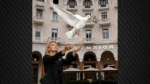 Η Καρυστιανού επιβεβαίωσε ότι ανακοινώνει κόμμα στις 21 Μαΐου με ένα AI βίντεο και ένα λευκό περιστέρι