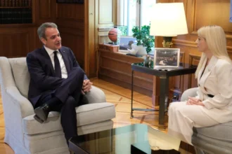 Μητσοτάκης στην Πρόεδρο της Βουλής των Αντιπροσώπων της Κύπρου: Πιο ισχυροί από ποτέ οι δεσμοί μας