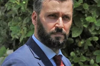Ο Γιάννης Καλλιάνος διαψεύδει τα σενάρια περί μετακίνησης στο κόμμα Σαμαρά: «Δεν έχω να πάω πουθενά»