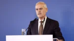 Ο πολιτικός κόσμος αποχαιρετά τον Νίκο Ταγαρά