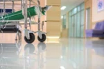 Ωμή βία σε 17χρονο με αυτισμό στη Νέα Φιλαδέλφεια: Πώς έγινε η επίθεση στα αδέρφια – Η μητέρα τους μιλάει από το νοσοκομείο