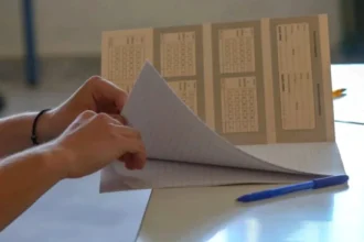 Πανελλαδικές Εξετάσεις 2026: Πρεμιέρα σήμερα για τα Γενικά Λύκεια με το μάθημα της Νεοελληνικής Γλώσσας