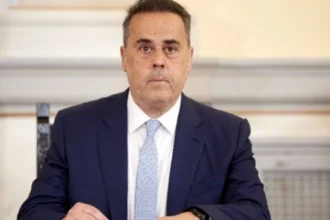 Παπασταύρου: Βλέπω αλλαγή στο περιτύλιγμα του Τσίπρα όχι στη σκέψη του