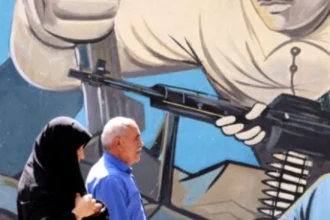 Πόλεμος νεύρων μεταξύ Ιράν και ΗΠΑ ενώ συνεχίζονται οι διπλωματικές επαφές
