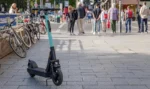 Σχέδιο για πλήρη απαγόρευση των πατινιών στους ανηλίκους ανακοίνωσε ο Χρυσοχοΐδης