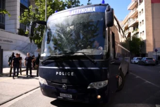 Στην Αθήνα οι 17 συλληφθέντες από τη βόρεια Ελλάδα για τις παράνομες επιδοτήσεις του ΟΠΕΚΕΠΕ