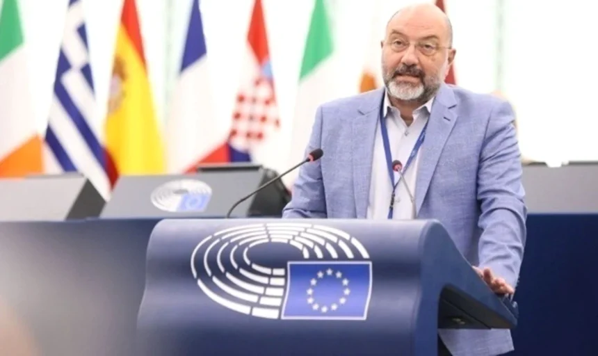 Στην Ευρωβουλή η αποχώρηση της Ryanair από τη Θεσσαλονίκη
