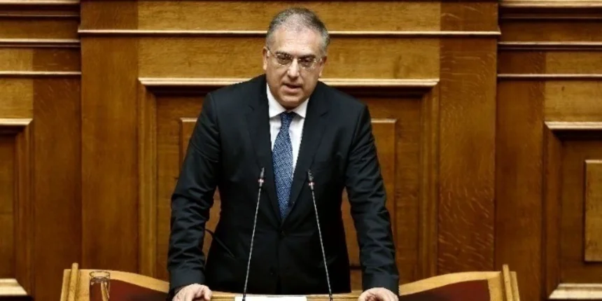 Θεοδωρικάκος προς ΠΑΣΟΚ: Μη λέτε ψέματα, ψηφίστε το νομοσχέδιο προστασίας των καταναλωτών