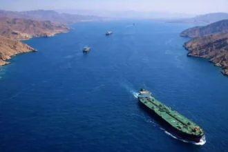 Τραμπ: Ξεκινάμε τον απεγκλωβισμό πλοίων στο Ορμούζ