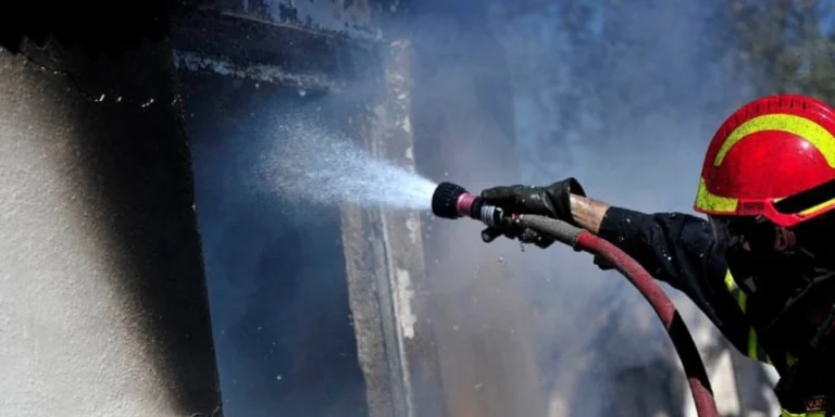Συνελήφθησαν 5 άτομα για πυρκαγιές από αμέλεια και παραβάσεις της αντιπυρικής νομοθεσίας σε Φθιώτιδα, Σέρρες, Αττική και Ρόδο