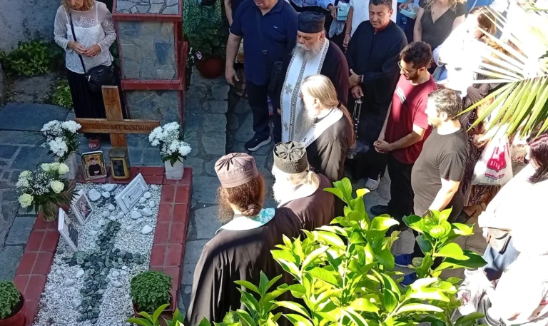 «Ανεξίτηλο πνευματικό έργο: Το συγκινητικό μνημόσυνο του μακαριστού πατρός Παναγιώτου Καραγιάννη στους Ταξιάρχες Άνω Πόλης»