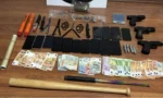 Ανήλικοι διακινούσαν κάνναβη και κοκαΐνη σε μαθητές κοντά σε σχολεία και παιδικές χαρές στα Βόρεια Προάστια – Χειροπέδες σε 11 άτομα
