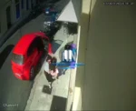 Δείτε βίντεο από το τρομακτικό τροχαίο στη Ναύπακτο: Μητέρα σώζει στο παρά… ένα το παιδί της