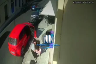 Δείτε βίντεο από το τρομακτικό τροχαίο στη Ναύπακτο: Μητέρα σώζει στο παρά… ένα το παιδί της