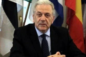 Δημήτρης Αβραμόπουλος: Γιατί δεν μπορεί να εκτελεστεί άμεσα το ευρωπαϊκό ένταλμα σύλληψης;
