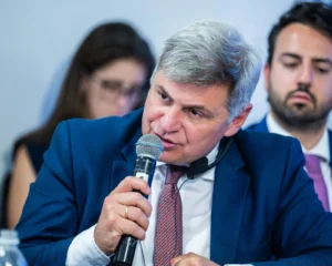 Φαραντούρης για τον νέο Κανονισμό για μεταλλαγμένα: Δεν θα αναγράφεται στην ετικέτα ότι είναι μεταλλαγμένα!