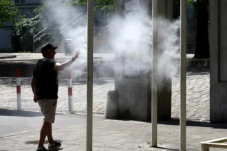 Η Ευρώπη «λιώνει»: Θερμοκρασίες-ρεκόρ, φωτιές και φόβος για ακόμη περισσότερους νεκρούς