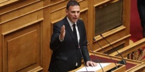 Καραμέρος: “Σκέφτομαι την ανεξαρτητοποίηση ή την παραίτηση από τον ΣΥΡΙΖΑ” – “Ο Τσίπρας μπορεί να κερδίσει τον Μητσοτάκη στις εκλογές”