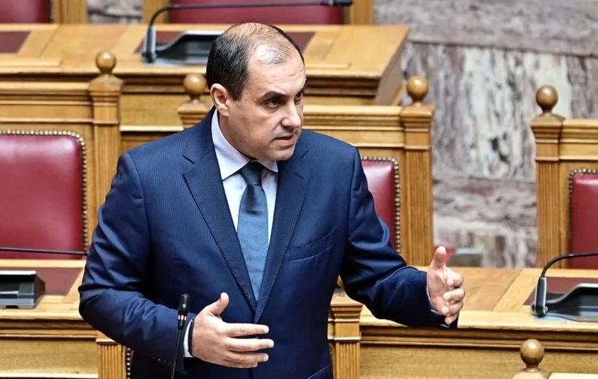 Κατσαφάδος για ακαθάριστα οικόπεδα: Αύριο ξεκινούν εντατικοί έλεγχοι – Δεν υπάρχει άλλη παράταση – Πρόστιμα και σε δημόσια ακαθάριστα
