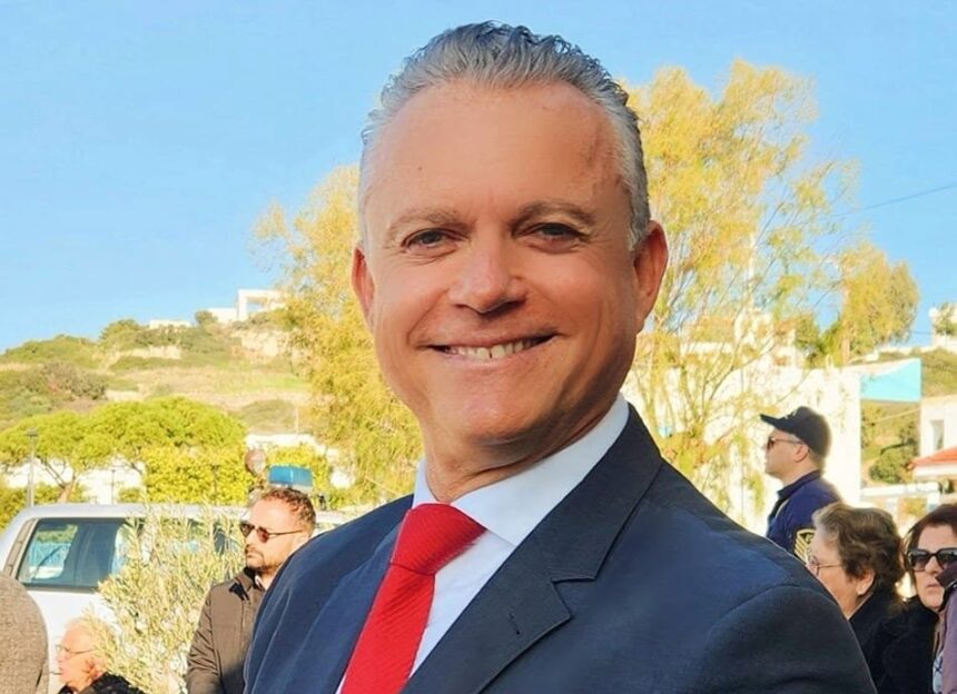 Φώτης Μάγγος: Το σχόλιο για την παραίτησή του από δήμαρχος Λειψών – “Η πιο δύσκολη και οδυνηρή στιγμή της ζωής μου”