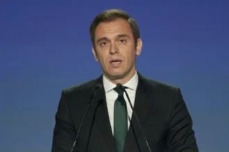 Μάντζος για τα επεισόδια στην Αλβανία: «Προκαλούν έντονη ανησυχία – Να διασφαλιστούν τα δικαιώματα της Ελληνικής Μειονότητας»