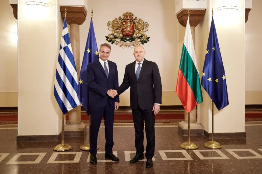 Μητσοτάκης από Σόφια: Η Ελλάδα προστάτεψε τον εναέριο χώρο της Βουλγαρίας σε ενδεχόμενες απειλές από Ανατολάς – Το μήνυμα για τον Κάθετο Διάδρομο