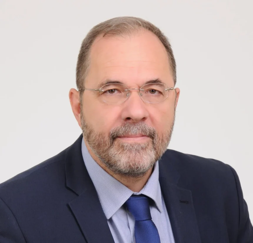 “Ο Τσίπρας είναι πιο ώριμος σε σχέση με το παρελθόν”: Τα “καρφιά” Σκανδάμη για το ΠΑΣΟΚ, πώς προσχώρησε στην ΕΛΑΣ