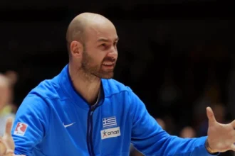 Ο Βασίλης Σπανούλης φέρνει στον Άρη τον MVP των τελικών του Eurocup Άνταμ Μοκόκα
