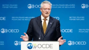 ΟΟΣΑ: Απαισιόδοξα τα σενάρια για την παγκόσμια οικονομία ακόμη και μετά τη λήξη του πολέμου στη Μέση Ανατολή