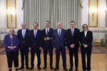 Ορκίστηκαν τα νέα μέλη της κυβέρνησης στο Προεδρικό Μέγαρο