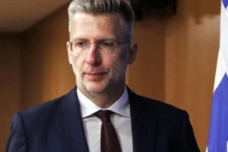 Σκέρτσος για τον “φορολογικό λαϊκισμό” της αντιπολίτευσης: “Όποιος υπόσχεται νέες παροχές να πει από πού θα βρεθούν επιπλέον 4 δισ. ευρώ τον χρόνο”