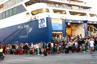 Στάση εργασίας στο λιμάνι της Ραφήνας – Ταλαιπωρία για τους εκδρομείς του Σαββατοκύριακου