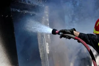 Συνελήφθησαν 5 άτομα για πυρκαγιές από αμέλεια και παραβάσεις της αντιπυρικής νομοθεσίας σε Φθιώτιδα, Σέρρες, Αττική και Ρόδο