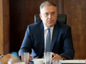 Θεοδωρικάκος: Αξιόπιστος διάλογος για την αναμόρφωση της επιμελητηριακής νομοθεσίας