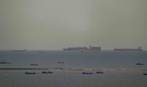 Τι συμφώνησαν ΗΠΑ και Ιράν για την ειρήνη – Τραμπ: «Πλοία του κόσμου, ξεκινήστε τις μηχανές σας, αφήστε το πετρέλαιο να ρέει!»