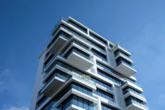 ΥΠΕΝ: Παράταση έως 17 Ιουλίου για τα προγράμματα «Εξοικονομώ»