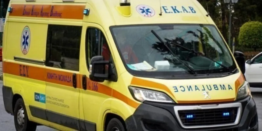 Διασωληνωμένος νεαρός που τραυματίστηκε σοβαρά μετά από βουτιά στη Σκάλα Περαίας