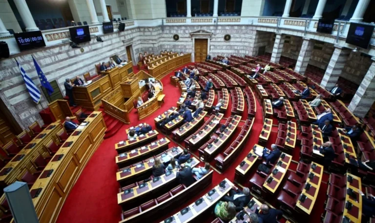Αναθεώρηση του Συντάγματος: Ο λόγος στην Ολομέλεια