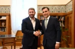 Ανδρουλάκης για Χουρδάκη: «Χαίρομαι γιατί ενώνουμε τις δυνάμεις μας για την πολιτική αλλαγή που έχει ανάγκη ο τόπος»