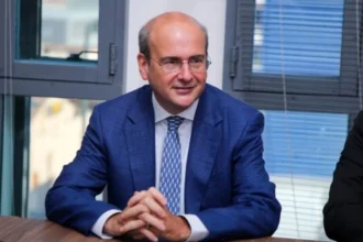 Χατζηδάκης για ΟΠΕΚΕΠΕ: Καταργούνται οι ενδιάμεσοι στην καταβολή των επιδοτήσεων – Πραγματικοί παραγωγοί θα παίρνουν περισσότερα χρήματα